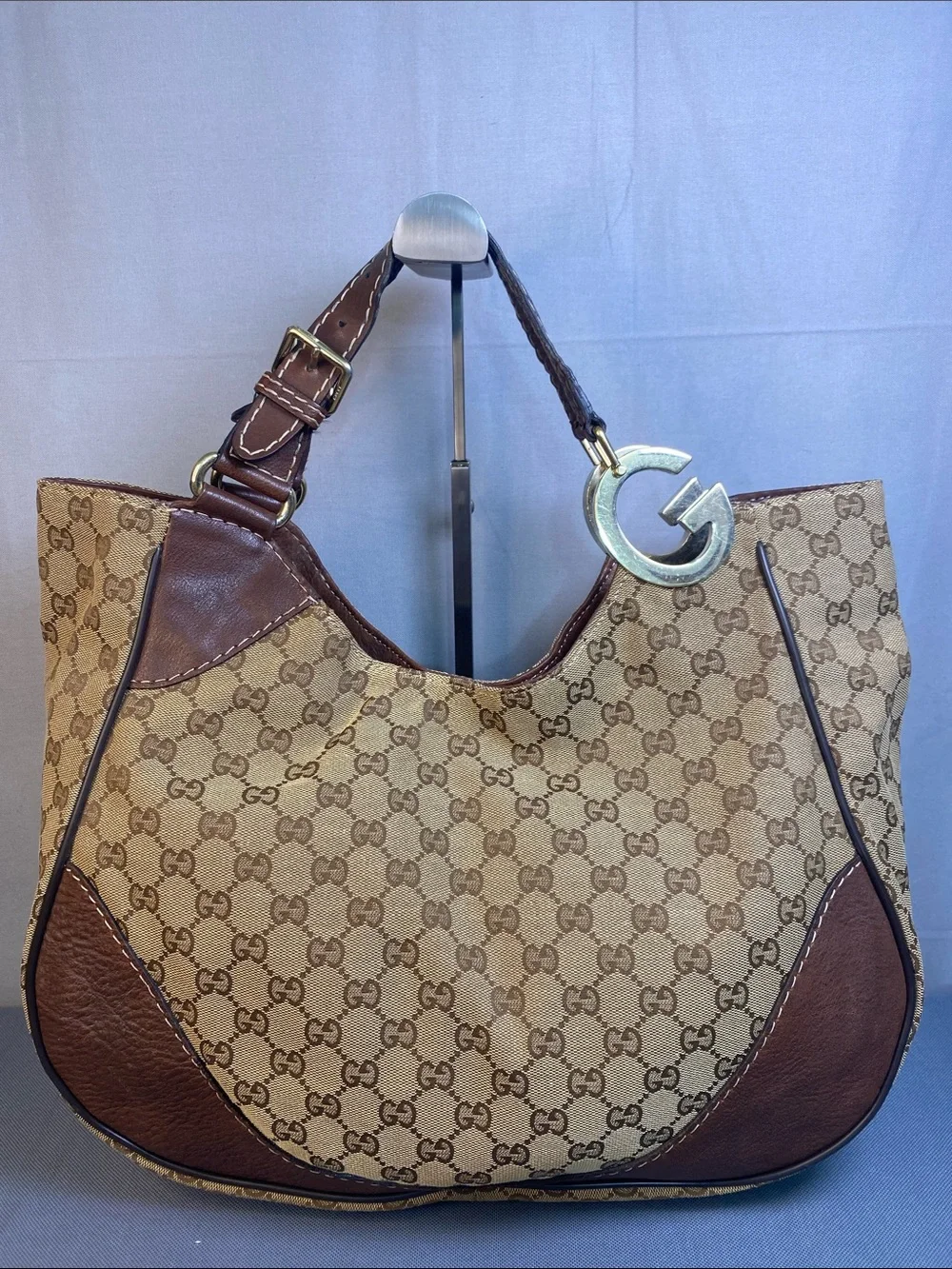 ✨️GUCCI GG Canvas Charlotte Hobo Bag